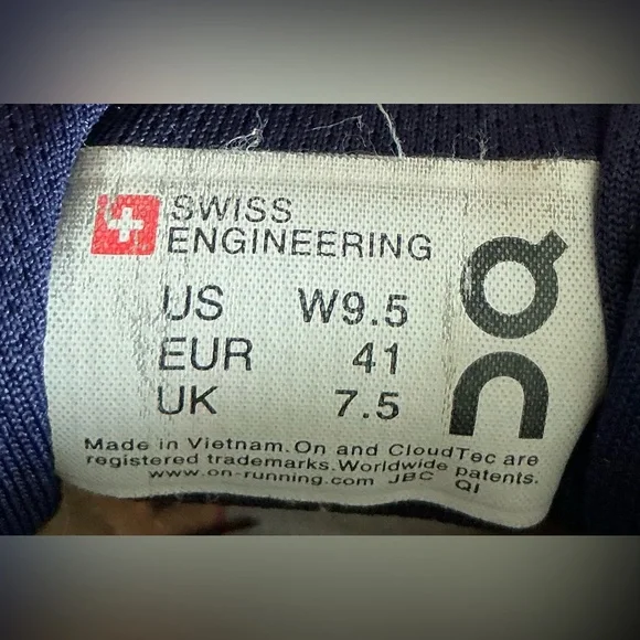 Oncloud stratus Running women’s Shoes white SIZE 9.5 - Picture 7 of 11